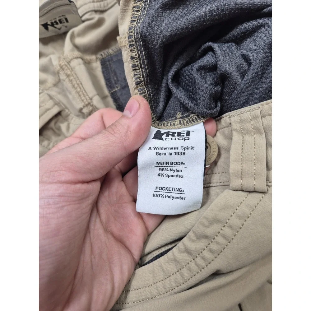 REI Co-op Convertible Pants Mens 40x30 Beige Hiking Zip Pocket Stretch Outdoor